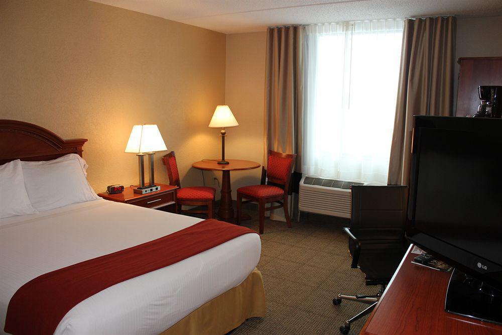 Fairfield By Marriott Inn & Suites Madison South Exteriör bild