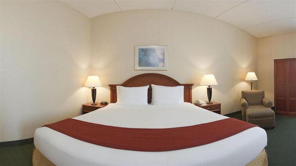Fairfield By Marriott Inn & Suites Madison South Exteriör bild