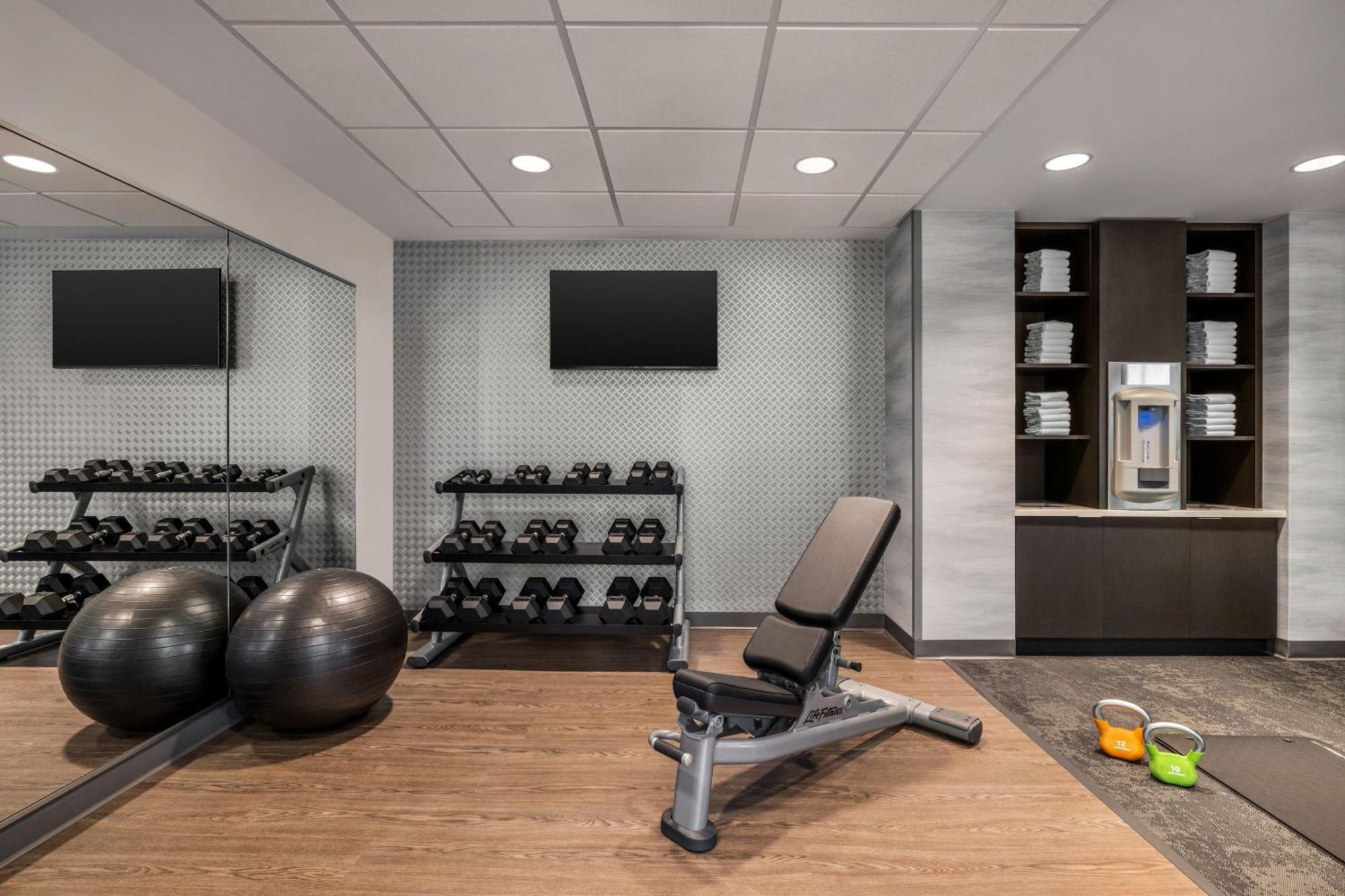 Fairfield By Marriott Inn & Suites Madison South Exteriör bild