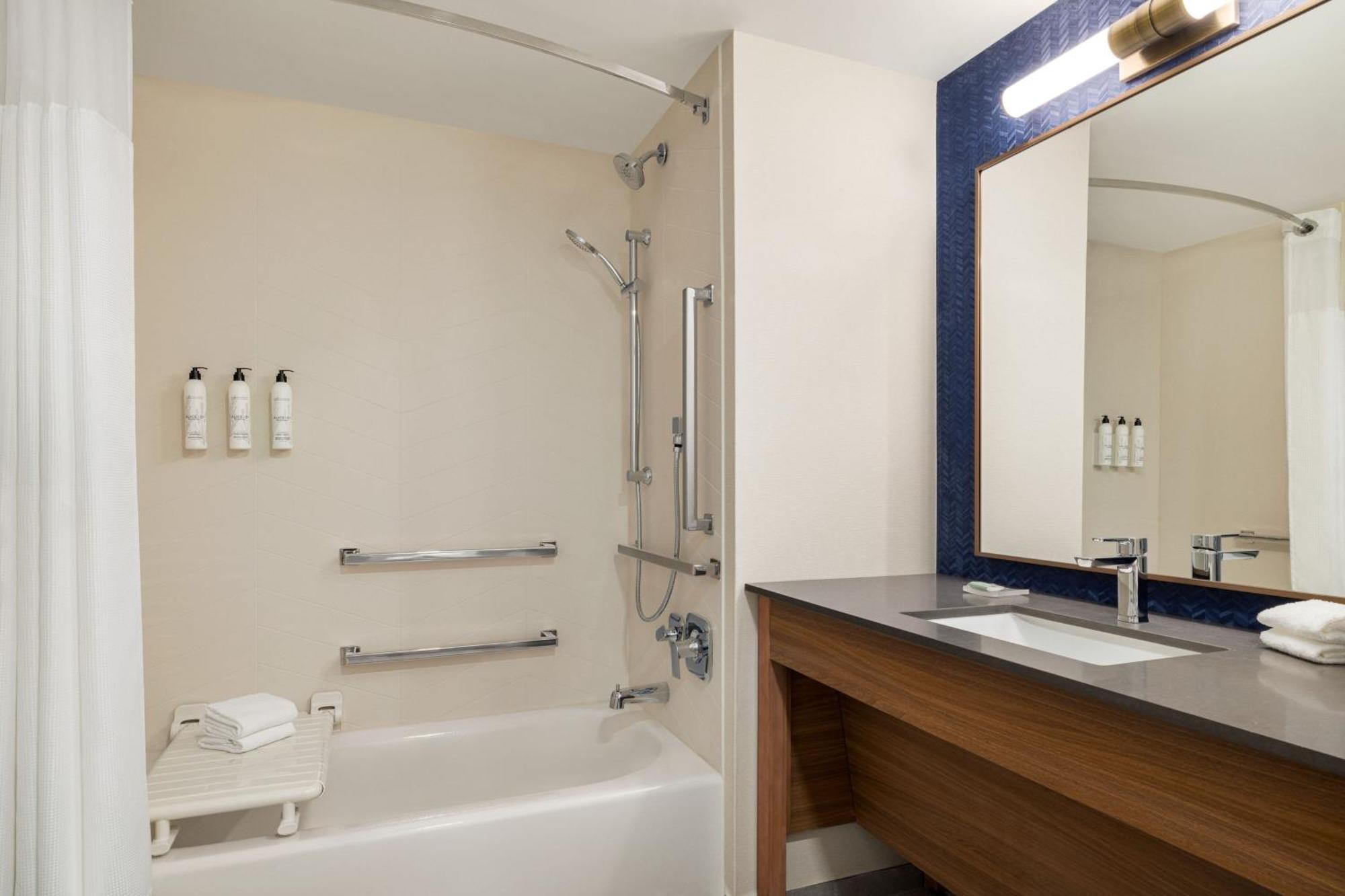 Fairfield By Marriott Inn & Suites Madison South Exteriör bild